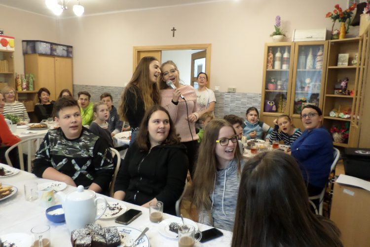 02.03.2018 zakończenie projektu ” Tacy sami choć lata między Nami”.