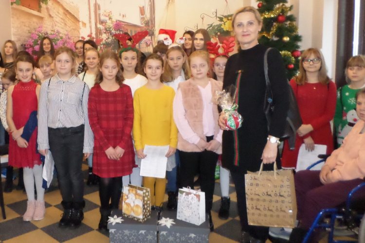 19.12.2019 r. Kolędowanie z dziećmi i młodzieżą